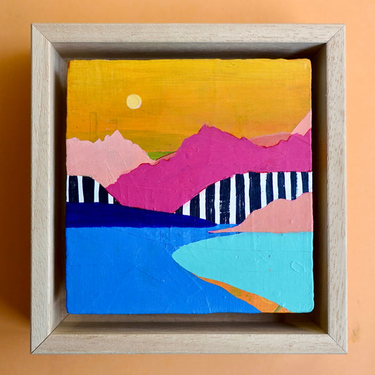 Mountains in Saturation, Original Artwork, 9,5 x 10 cm